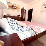 Full 2bdr Garden House Near To Downtown Metro Free Parking 4* Budapeşte