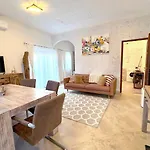 Full 2bdr Garden House Near To Downtown Metro Free Parking Konukevi Budapeşte