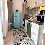 Full 2bdr Garden House Near To Downtown Metro Free Parking