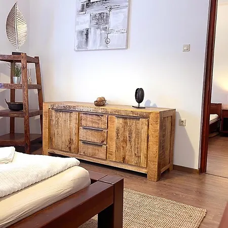 Full 2bdr Garden House Near To Downtown Metro Free Parking Casa de hóspedes