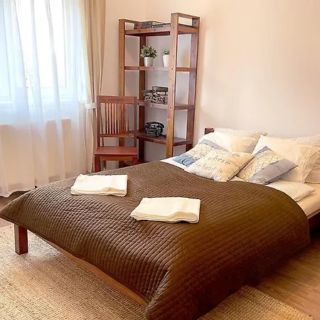 בית הארחה Full 2bdr Garden House Near To Downtown Metro Free Parking *