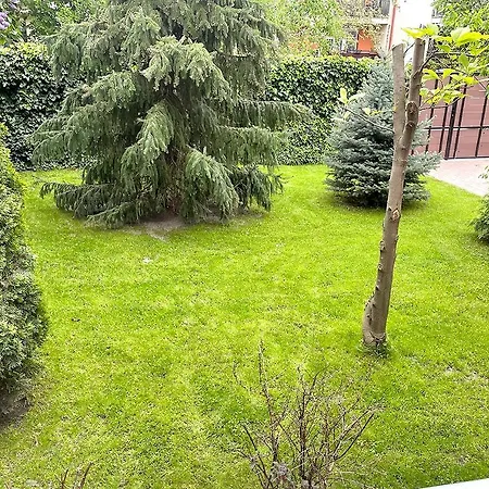 Full 2bdr Garden House Near To Downtown Metro Free Parking