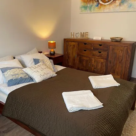 Casa de hóspedes Full 2bdr Garden House Near To Downtown Metro Free Parking *