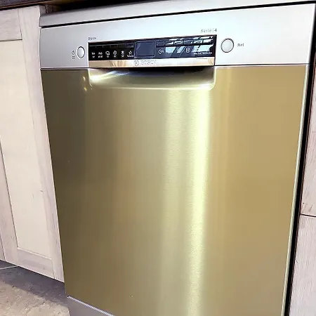 בית הארחה Full 2bdr Garden House Near To Downtown Metro Free Parking בודפשט