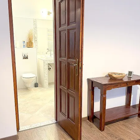 Full 2bdr Garden House Near To Downtown Metro Free Parking Casa de hóspedes