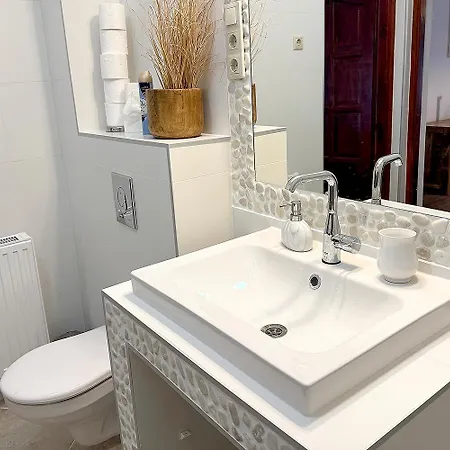 בית הארחה Full 2bdr Garden House Near To Downtown Metro Free Parking