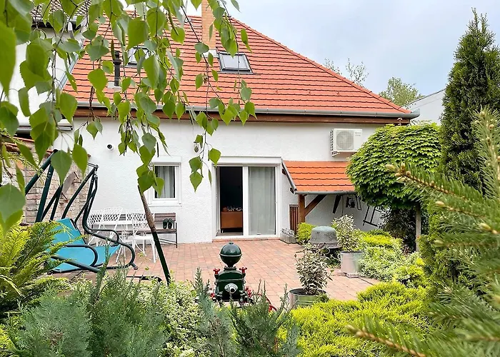 Full 2bdr Garden House Near To Downtown Metro Free Parking Maison d'hôtes