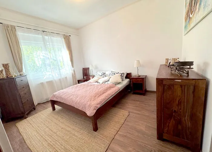 Maison d'hôtes Full 2bdr Garden House Near To Downtown Metro Free Parking 4*