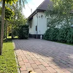 Maison d'hôtes Full 2bdr Garden House Near To Downtown Metro Free Parking 4*