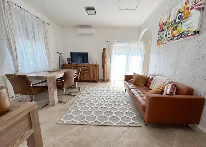 Vendégház Full 2bdr Garden House Near To Downtown Metro Free Parking 4*